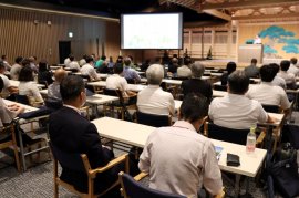約80人が参加したSDGsミニシンポ 約80人が参加したSDGsミニシンポ
