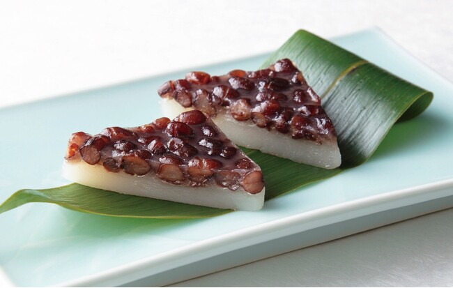 【阪神梅田本店】6月30日は「夏越の祓」。無病息災を願って食べる和菓子「水無月」をご用意！