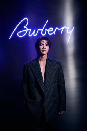 【BURBERRY】バーバリーが香港にナイトバーをオープン 