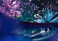 暑い日も涼しいプラネタリウムで星空と花火を楽しむ『花火ウェルカムドーム』7月13日(土)より開催！ 