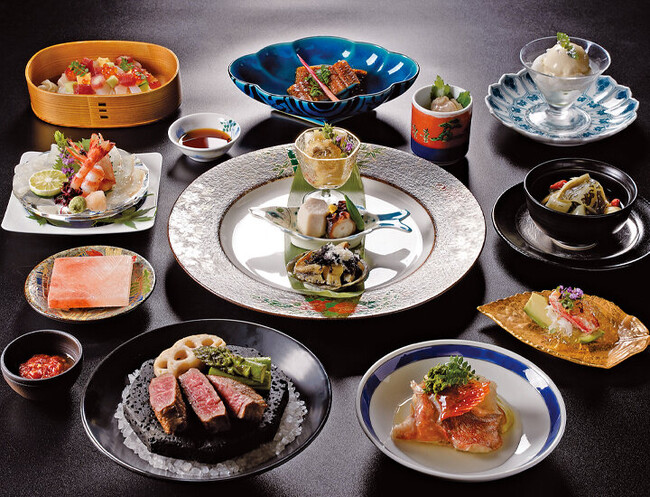 【明治記念館】“懐石料亭「花がすみ」料理長おまかせの季節の会席が《夏》メニューになって登場！”　全室個室の落ち着いた空間で、旬の食材を使用した贅を尽くしたお料理をご提供します