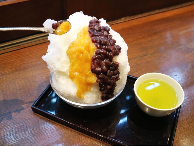 【柴又帝釈天参道店で10日間限定】濃厚な安納芋餡とさっぱりとしたミルクシロップを使用した「ミルクと安納芋」かき氷を2024年7月5日より提供開始。