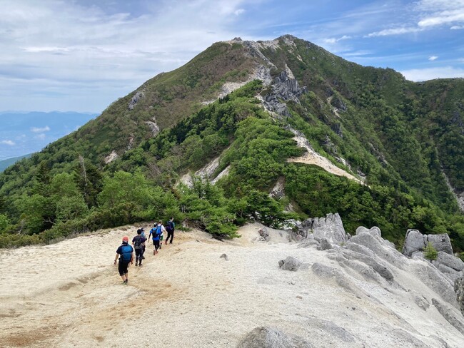 夏山シーズン本番！JR中央線・韮崎駅を拠点にした「登山」と「まち歩き」情報をまとめたハンディガイドマップ完成！