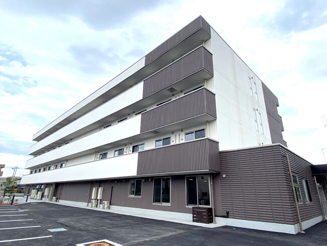 【狭山市役所裏】介護付有料老人ホーム「ベストライフ狭山」9月オープン。7月11日(木)に『完成披露内覧会』を開催。