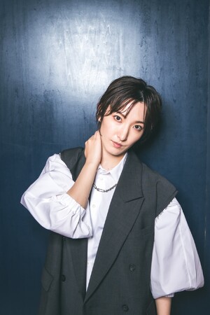 元宝塚歌劇団花組の帆純まひろ（ほずみまひろ）が柴咲コウが代表を務めるレトロワグラース株式会社で舞台だけに留まらないマルチな活動に意欲
