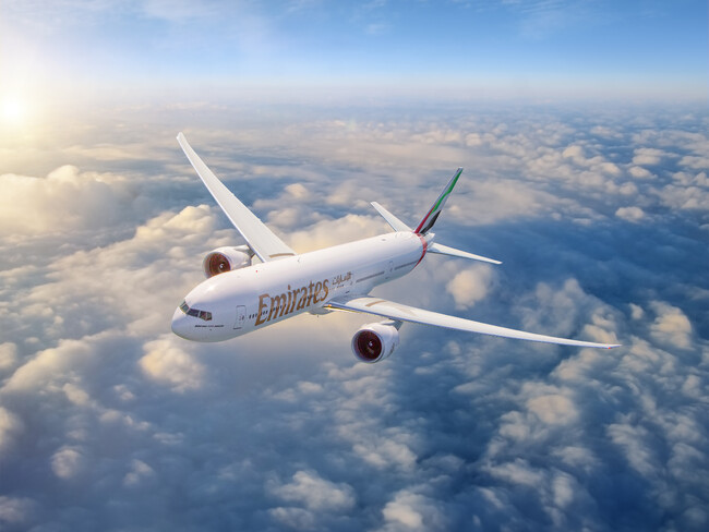 エミレーツ、改装が完了したボーイング777型機の初就航地を発表