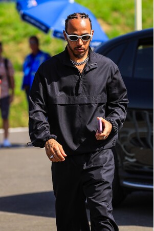 【DIOR】ディオールを纏うセレブリティ:ルイス・ハミルトン