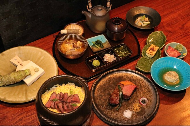 「うなぎ」の代わりにA5ランク黒毛和牛で元気をチャージ！「土用の“牛”の日 牛まぶしコース」が期間限定で登場