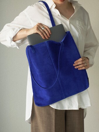 土屋鞄、軽やかなスエードを採用したバッグシリーズを新発売