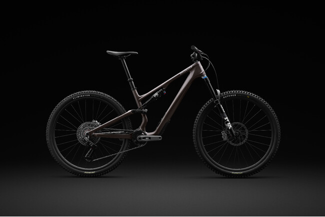 革新的なショックテクノロジーGENIEを搭載した新型 Stumpjumper 15 を発売