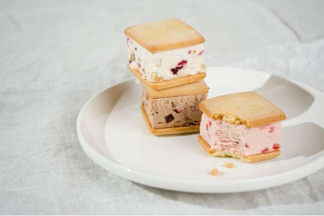 【期間限定】イタリアンチーズケーキ“カッサータ”専門店 This is CASSATA. から3種のカッサータサンドBOX「サマーセレクション」 が登場！