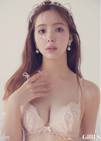 PEACH JOHNミューズ藤田ニコルが、妹ブランド「GiRLS by PEACH JOHN」の人気のブラセットを着こなす新ビジュアルが解禁！
