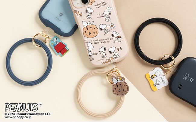 「スヌーピー」たちをデザインしたキュートなチャーム付き「PEANUTS」デザインのシリコンハンドストラップが登場！