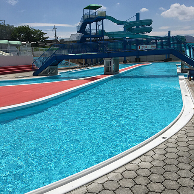 柏原市立サンヒルスポーツセンター屋外プール、7/20（土）今年もオープン！プレオープンとして、3連休（7/13（土）～7/15（月祝））も営業決定！家族や友達と楽しい夏の思い出をいっぱい作ろう！