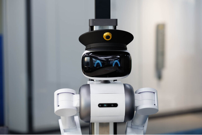 ７月スタートのフジテレビ系ドラマ 「ビリオン×スクール」に大成が提供する警備ロボット「ugoTSシリーズ」を美術協力！