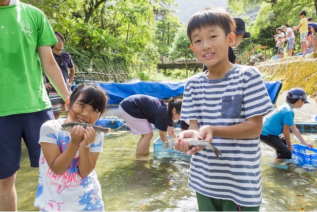 山梨県名湯百選の老舗旅館「下部ホテル」が夏休みの家族旅行向け特別プランをご提案
