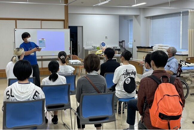 【同朋大学】介護機器を使用した歩行分析の体験会開催