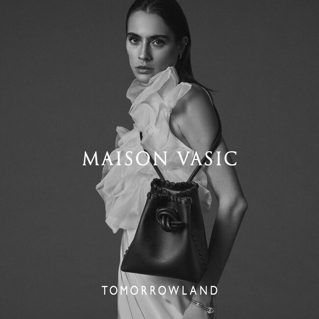 女性の日常に寄り添うブランド、〈 Maison VASIC（メゾンヴァジック） 〉がトゥモローランド各店に入荷します。