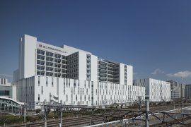 国立循環器病研究センター外観