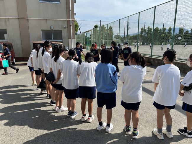 【小田原市】花王ソフトボール部による鴨宮中学校ソフトボール部への技術指導！
