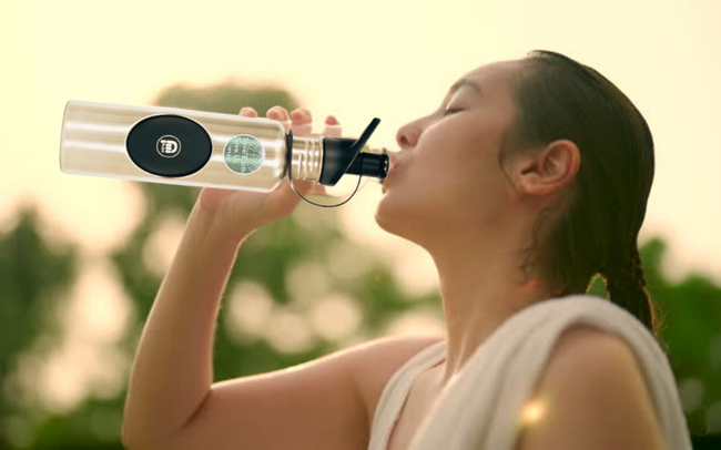 どこにいても、毎日美味しい水を！特許取得のフィルターが効率的に水をろ過する高機能浄水ボトル
