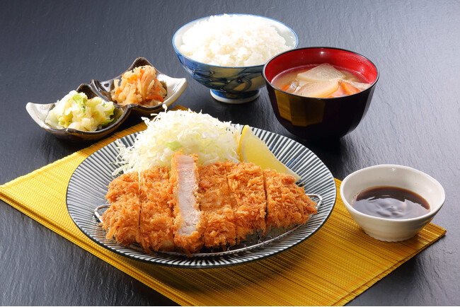 【NEWOPEN：茨城石岡】椿姫苑グループ３店舗目となる「とんかつ紫峰」が7/13にオープン！石岡市で育てられたブランド豚「紫峰もち豚」を使用した、とんかつ専門店です。