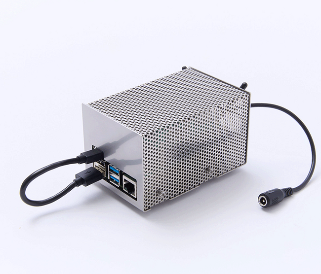 RaspberryPiとメカトラックス製HATのメタルケース組込みセット