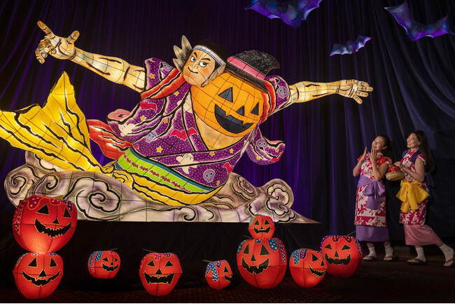 【星野リゾート　青森屋】ハロウィンねぶたと、りんごのジャック・オー・ランタンやコウモリが登場するハロウィンイベント「ねぶたハロウィン」今年も開催｜期間：2024年10月1日～31日
