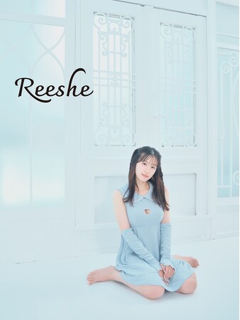 NMB48・上西怜さんがディレクターのファッションブランド「Reeshe」をローンチ。ペアで着られるルームウェアをご提案。
