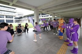 【7月11日・チャリティスクワットの様子①】 【7月11日・チャリティスクワットの様子①】