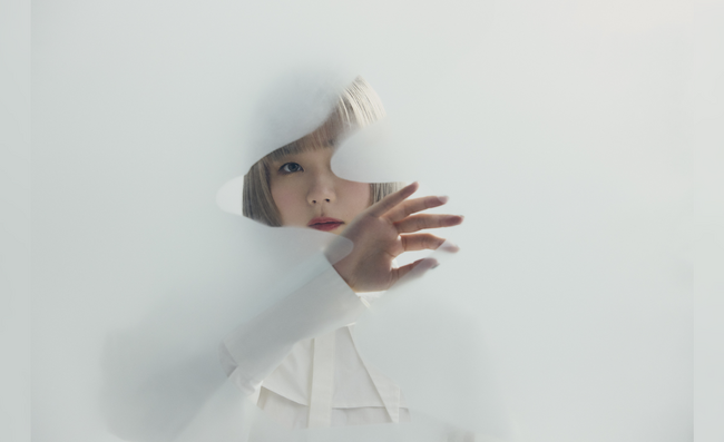 デビュー10周年を記念したトライアングルツアー 吉澤嘉代子アコースティックツアー「旅する魔女」開催決定！ファンクラブ会員先行受付中！