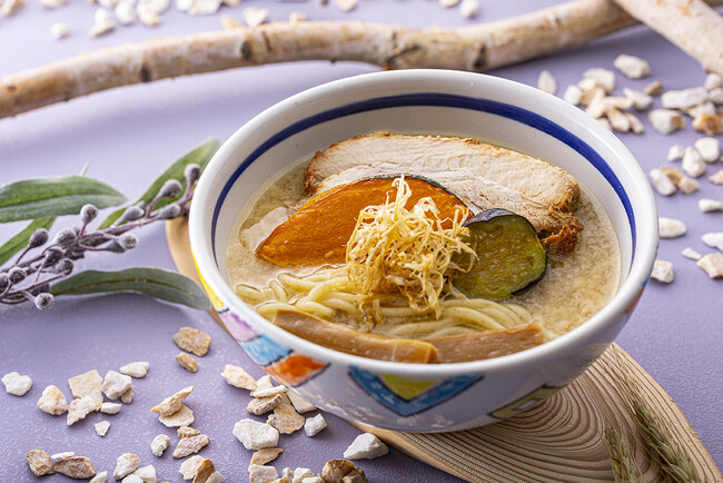 大阪行列No.1ラーメン店「人類みな麺類」と「日本料理 湯木（大阪・北新地）」のコラボレーションブランド「人類みな麺類と日本料理 湯木」が本日グランドオープン！