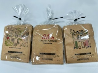 トーシンパートナーズが創業35周年を祝し、社員主導で記念のオリジナルドリップコーヒーを製作！社内投票で選ばれたこだわりの味を、順次ステークホルダーの皆様にお届け