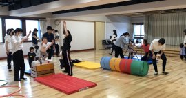 親子で楽しく体操あそび 1 親子で楽しく体操あそび 1