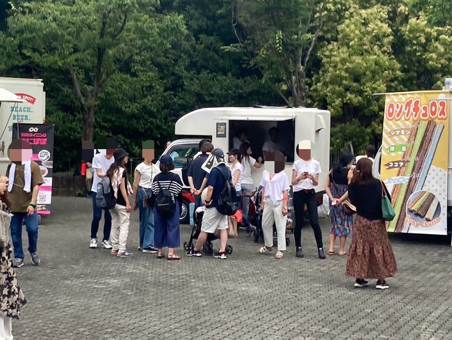 株式会社YAPPYが「GLOW UP FESTIVAL」とコラボし、『キッチンカーで新たな挑戦！in 服部緑地公園』を開催