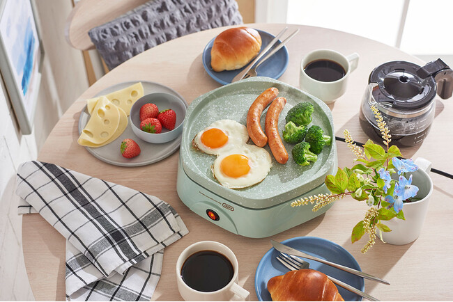 マーブル調の模様と淡い色合いが魅力的！コンパクトサイズのホットプレートが登場「Toffyカラフルリトルプレート」発売
