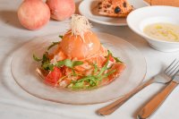 ケーキにパフェ、パスタまで桃尽くし！マザームーンカフェで桃が主役の贅沢メニューを期間限定で提供！
