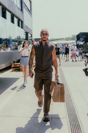 【DIOR】ディオールを纏うセレブリティ:ルイス・ハミルトン