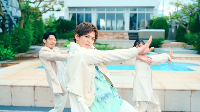 山本裕典さんがダンスとオリジナルソングでホテルの非日常を表現最先端AI技術を駆使したTVCM「もっと自由な時間を」篇の放映をスタート！