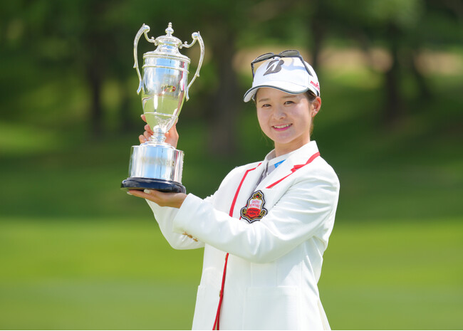 川崎春花 ブリヂストンゴルフのボールで国内女子ツアー4勝目！