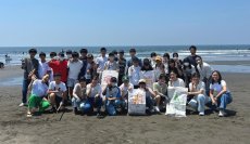 湘南の中学生向けに、海洋プラスチック問題の校外学習を実施
～回収した海洋ごみはアップサイクルし、リノベーションマンションの建材に採用～