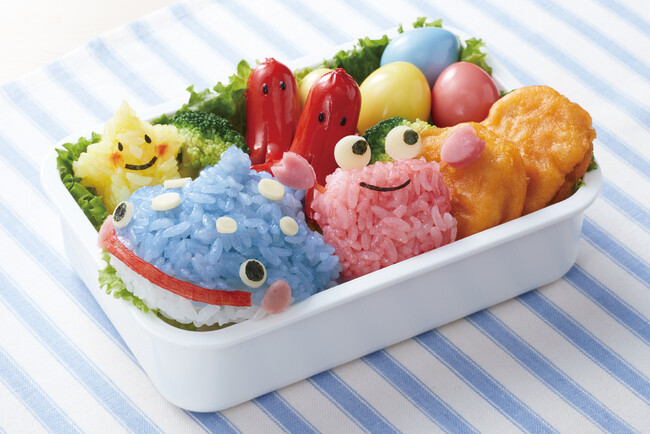 ご飯などに色付けすることができる、カラフルふりかけがリニューアル！色を混ぜてオリジナルカラーを作ったり、親子で一緒に楽しめます♪