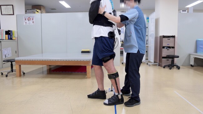 脳卒中片まひ者向け”着るロボット”の実証試験を京都大原記念病院で実施