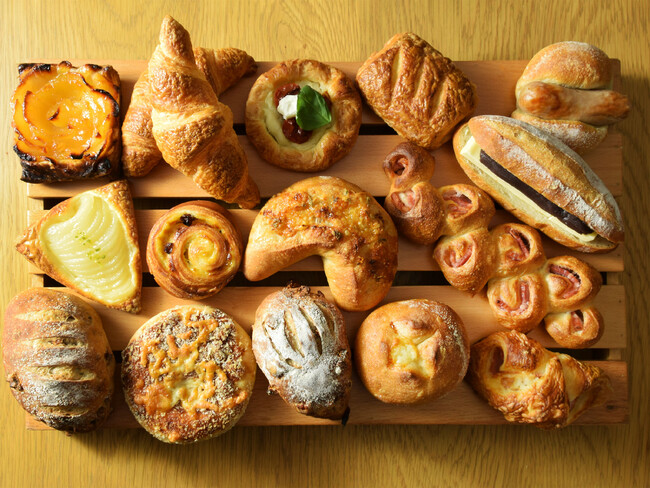 8月1日（木）北海道 登別温泉に adex BAKERY&CAFE がグランドオープン