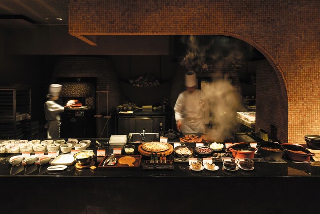 北海道札幌市「定山渓 鶴雅リゾートスパ 森の謌」にて、開業14周年を記念した特別プラン、ズワイ蟹の甲羅焼き＆選べる北海道のおすすめ日本酒が付いた宿泊プランを販売開始！