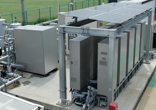 純水素型燃料電池の熱を吸収式冷凍機（空調機）で活用する実証を開始