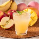 炭酸水と混ぜた「フルーツミルクの素」 炭酸水と混ぜた「フルーツミルクの素」