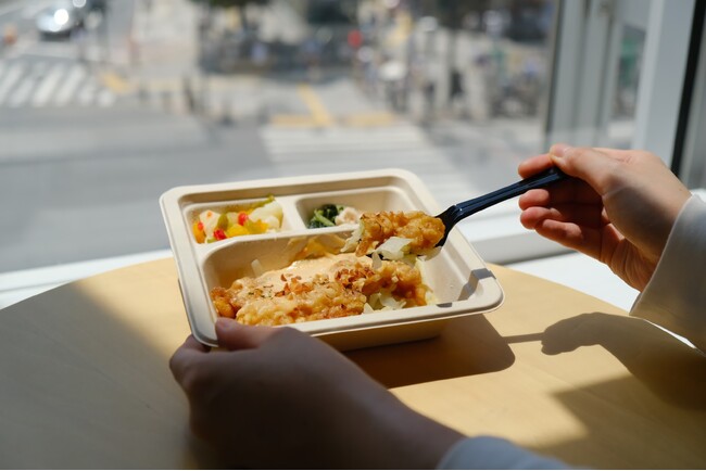 「渋谷で働く多忙な皆様へ」三ツ星ファームがお届けする一流シェフ監修の冷凍食品がSHARE LOUNGEに新登場！