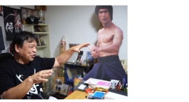 運送業界『2024年問題』が更に、2050年には4人に1人が75歳以上の少子高齢化、そんな2050年の運送業界をテーマにした映画『バトルクーリエ』に取材! 運送業界『2024年問題』が更に、2050年には4人に1人が75歳以上の少子高齢化、そんな2050年の運送業界をテーマにした映画『バトルクーリエ』に取材!