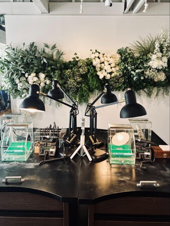 東京/代官山の手作り結婚指輪・婚約指輪専門店「icci 代官山」、店舗リニューアルでグリーンとお花が魅力的なフラワーウォールが誕生